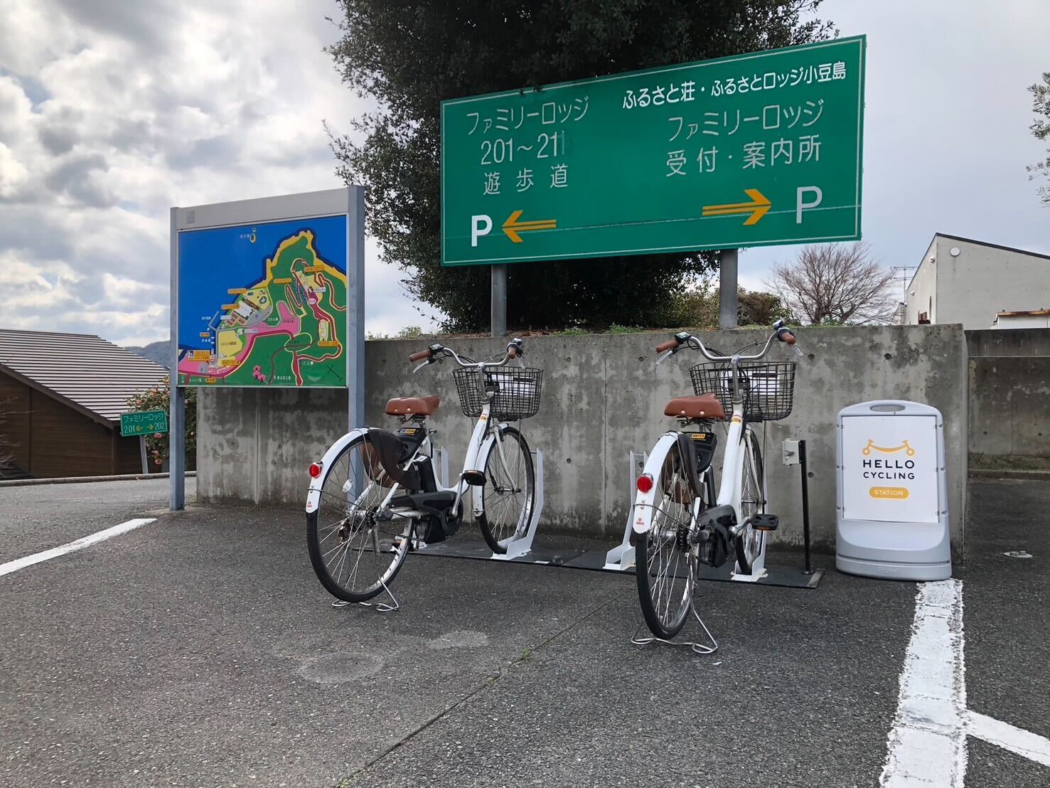 小豆島ふるさと村_ファミリーロッジ前 (HELLO CYCLING ポート) image