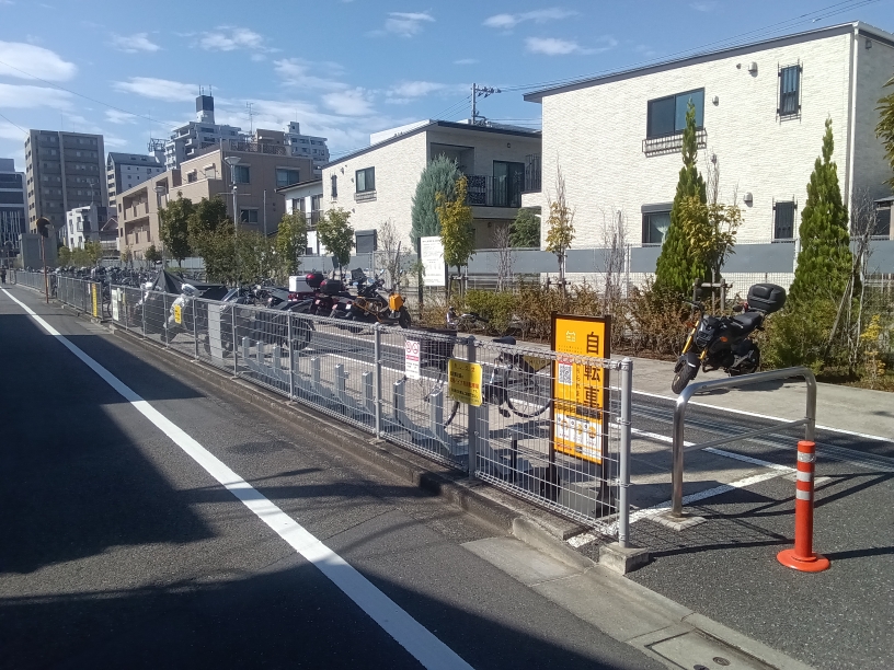 調布東第二路上自転車等駐車場