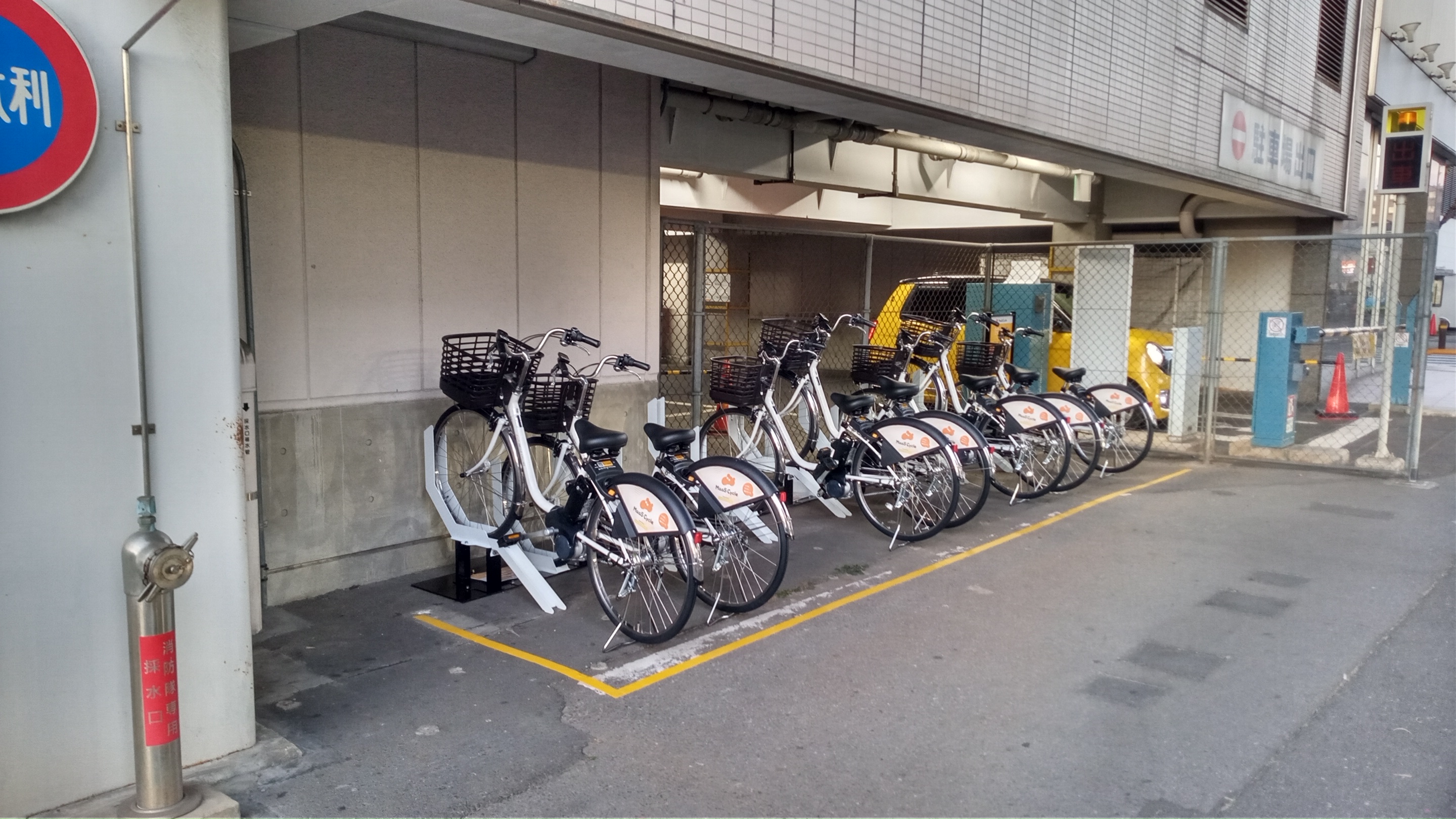 新越谷駅 1B駐車場南側
