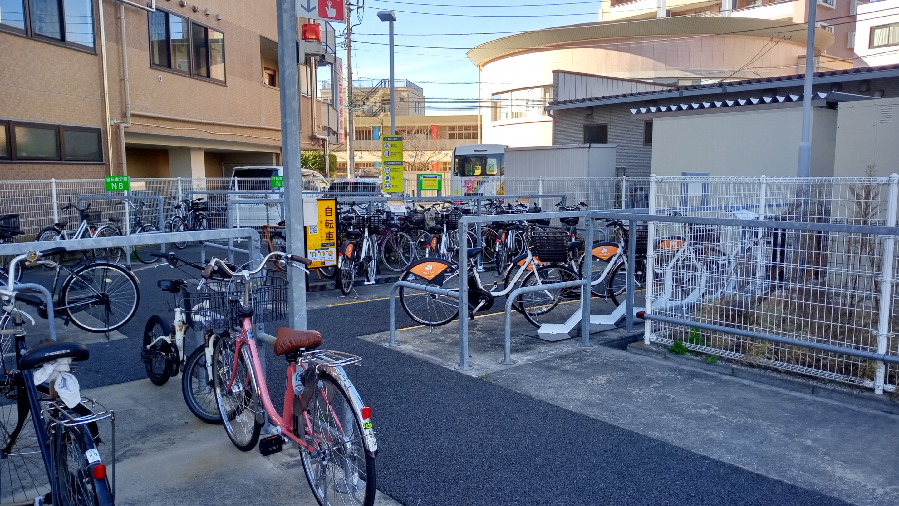 越谷駅西口第1自転車駐車場