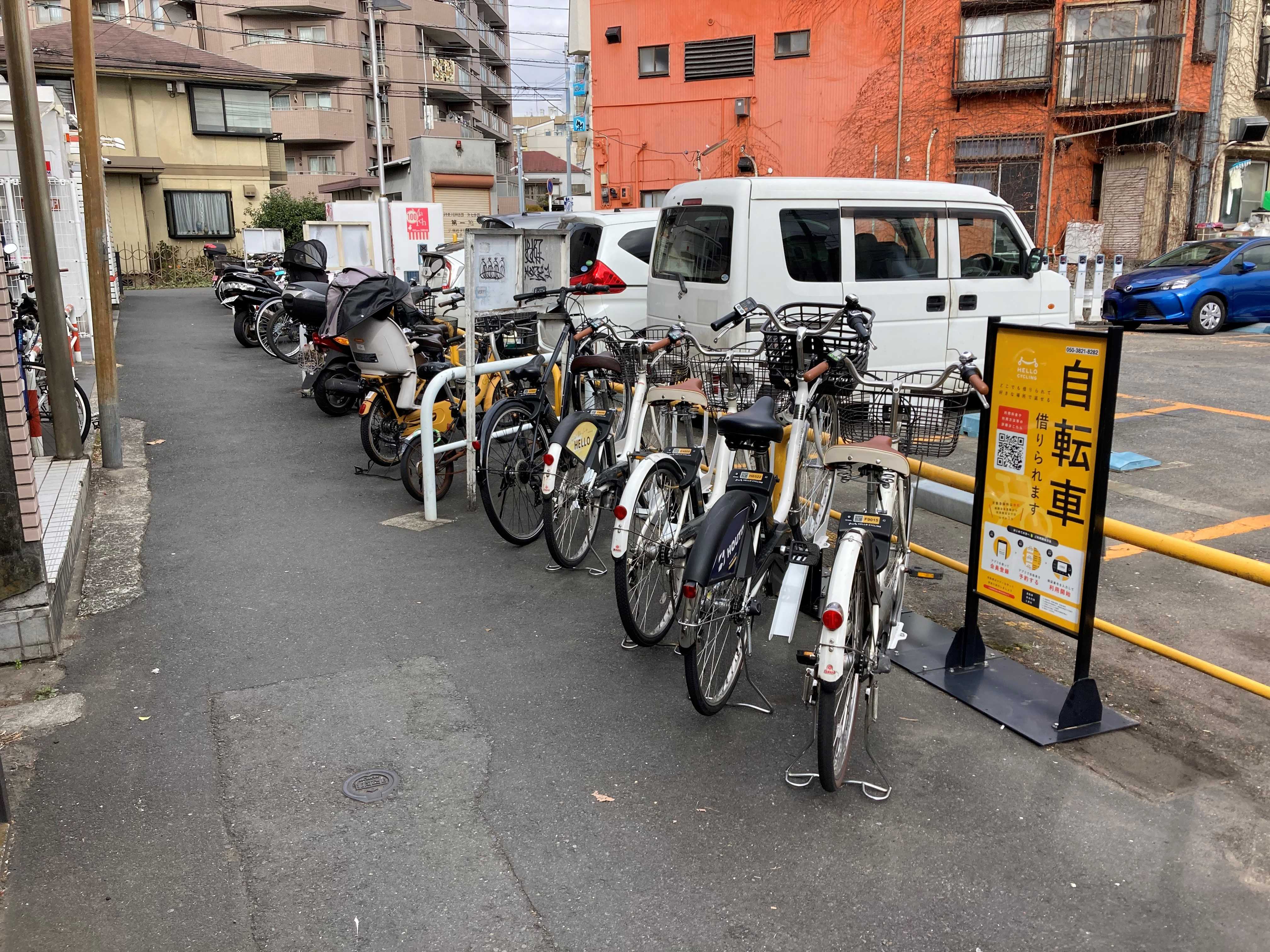 白楽駅自転車駐車場(1)