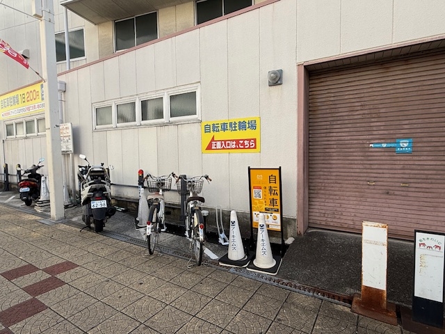 パークアドバンス駐輪駐車場横