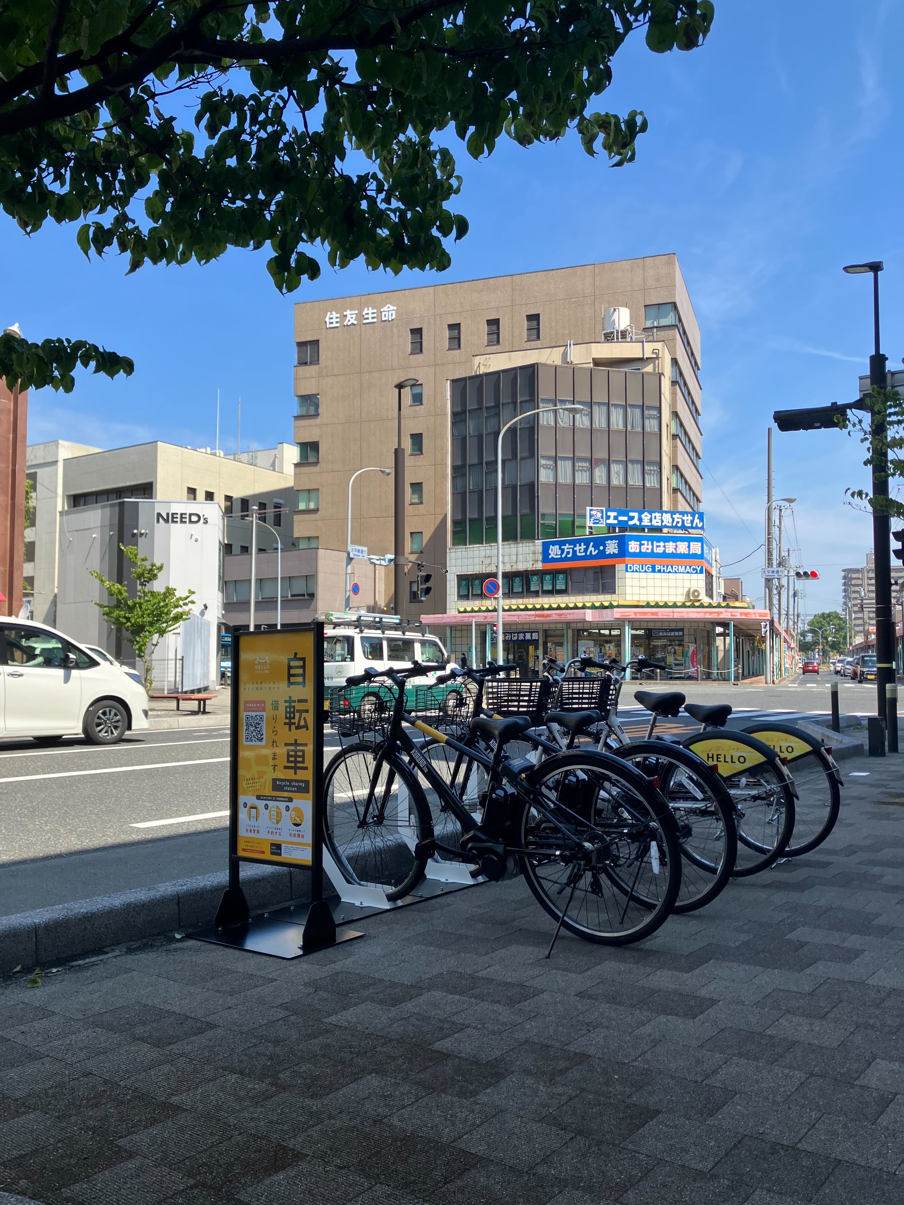 民芸館通り横