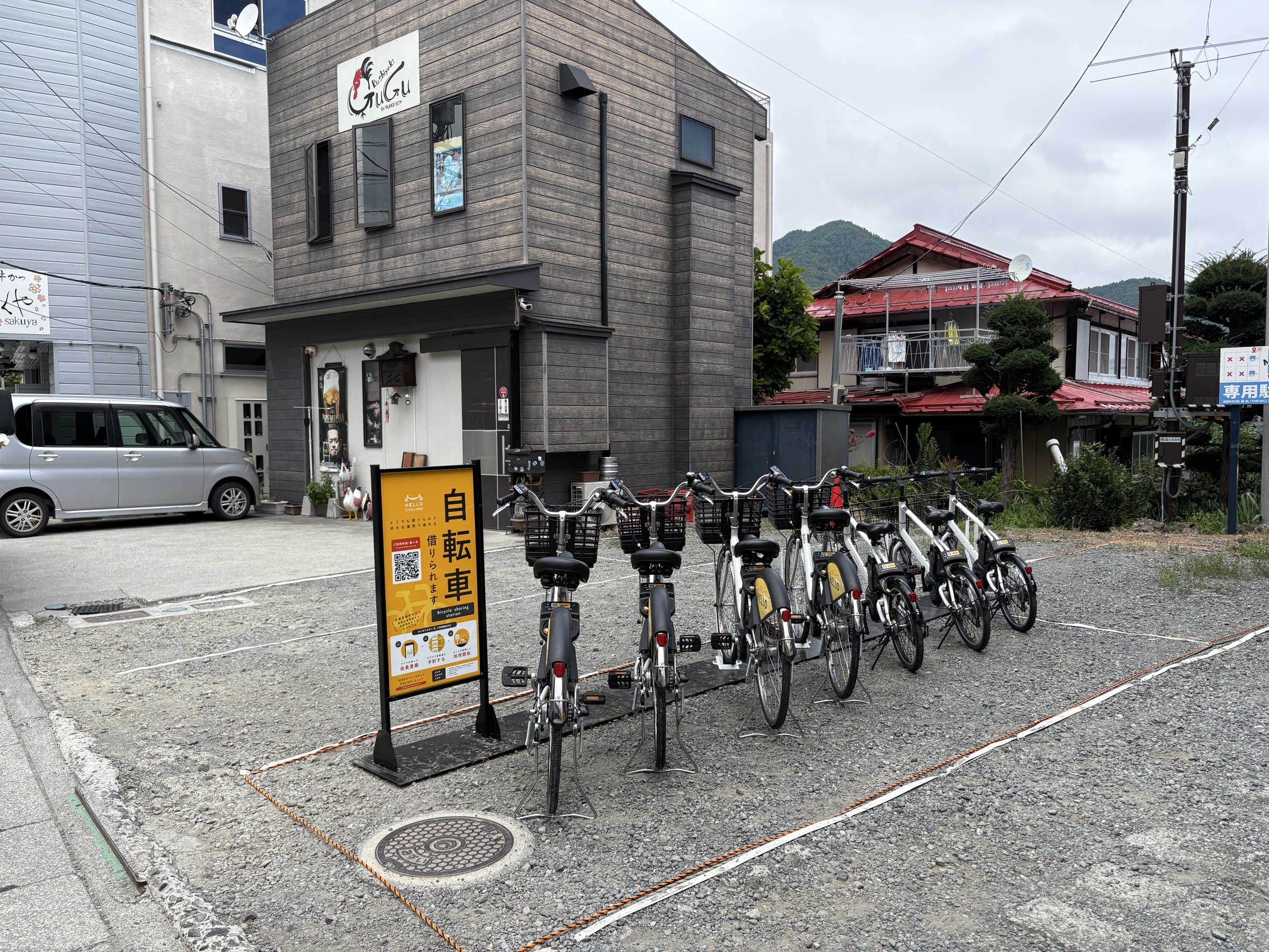 月江寺駅前　中央通り