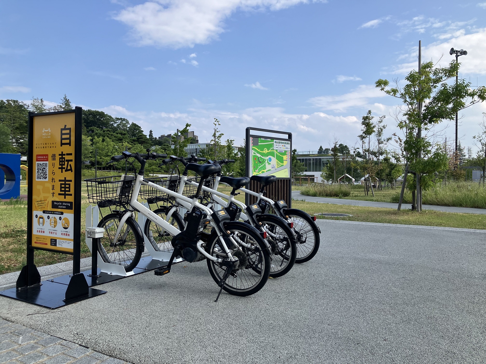 城山公園噴水広場西側駐輪場