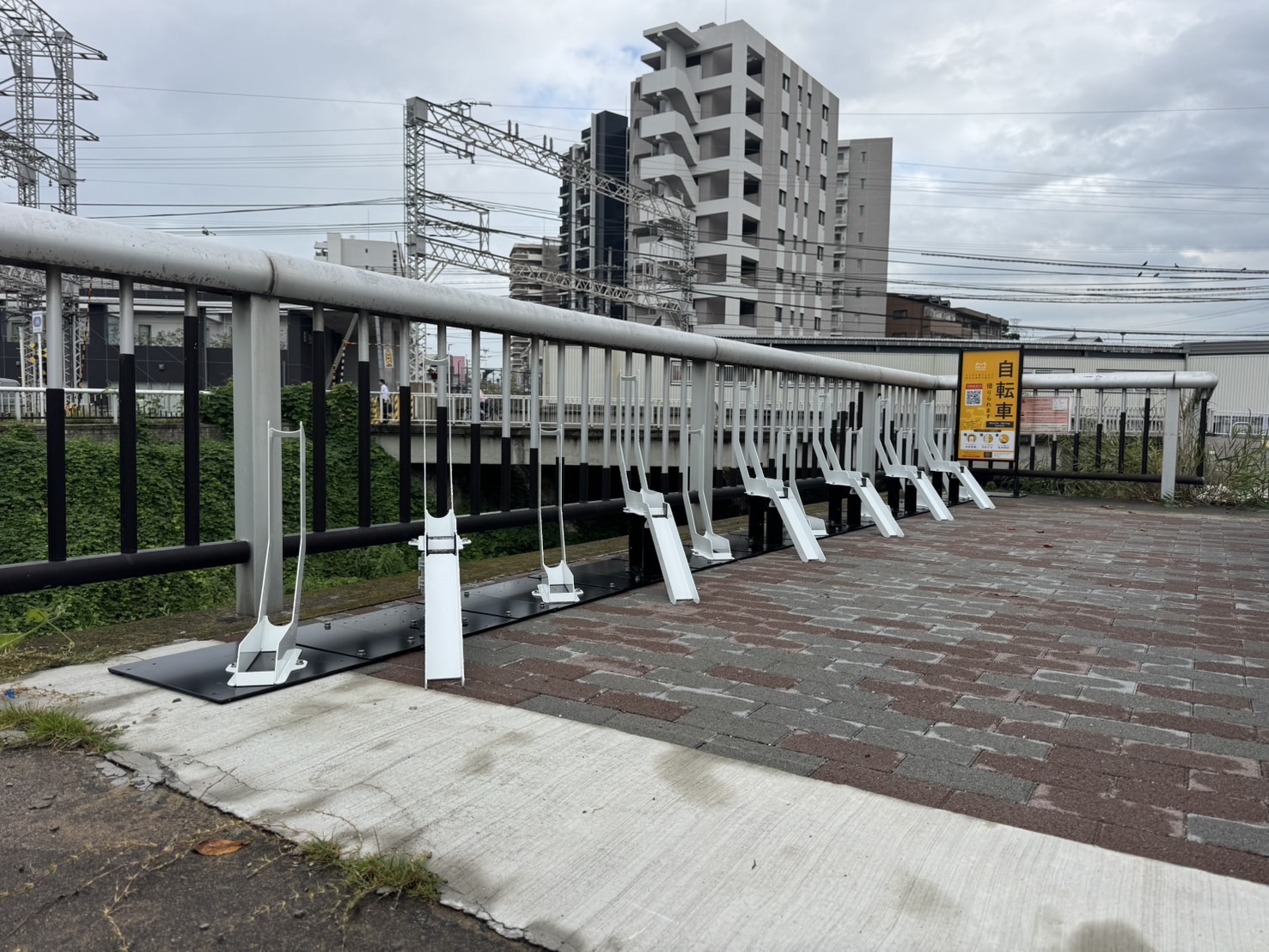 阪第17号線(京阪牧野駅西側)