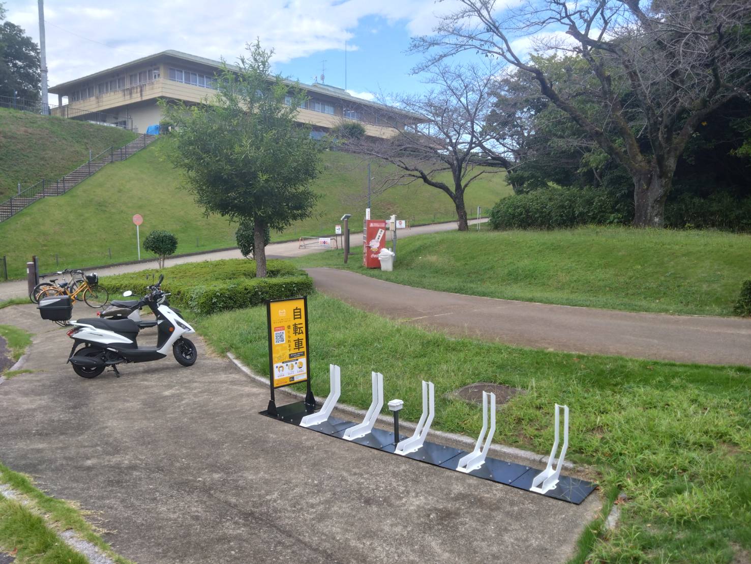 ぼうさいの丘公園　東側駐車場