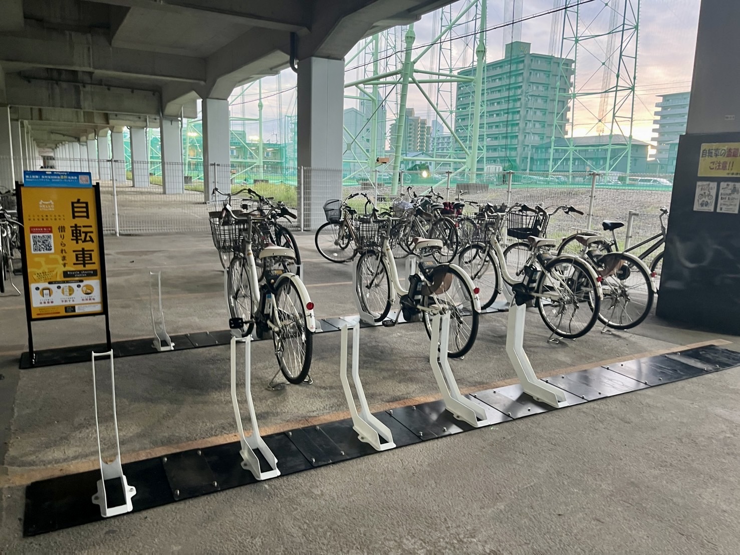 宇多津駅駐輪場