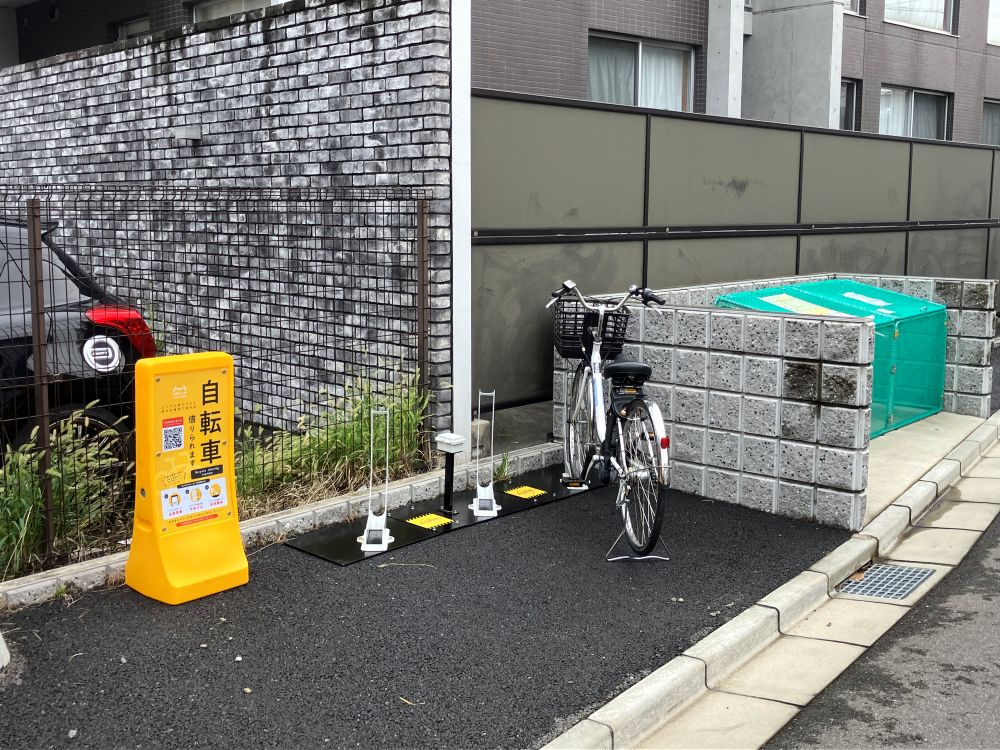 岡本一丁目3番地（大船駅西口）