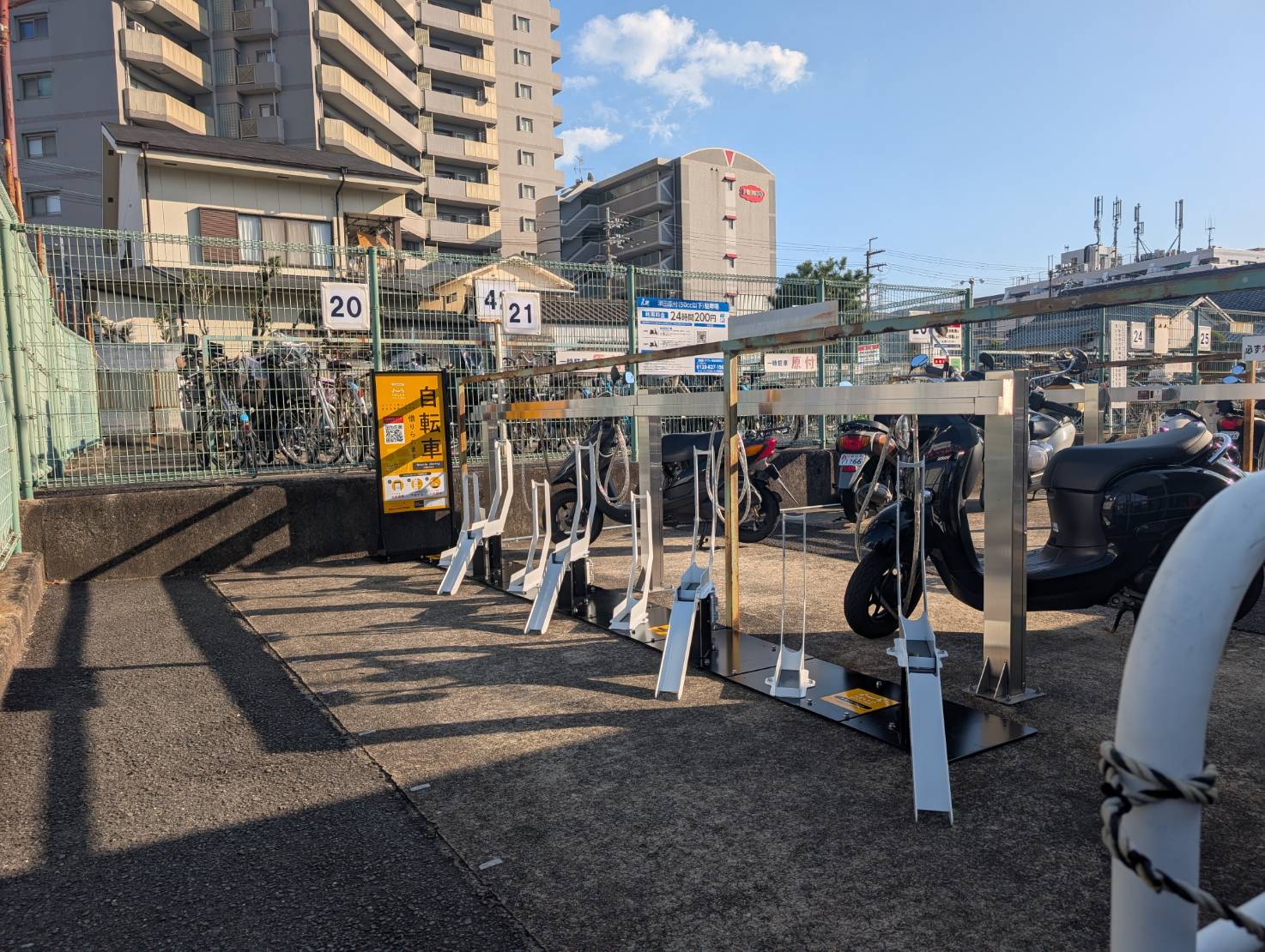 津田自転車駐車場