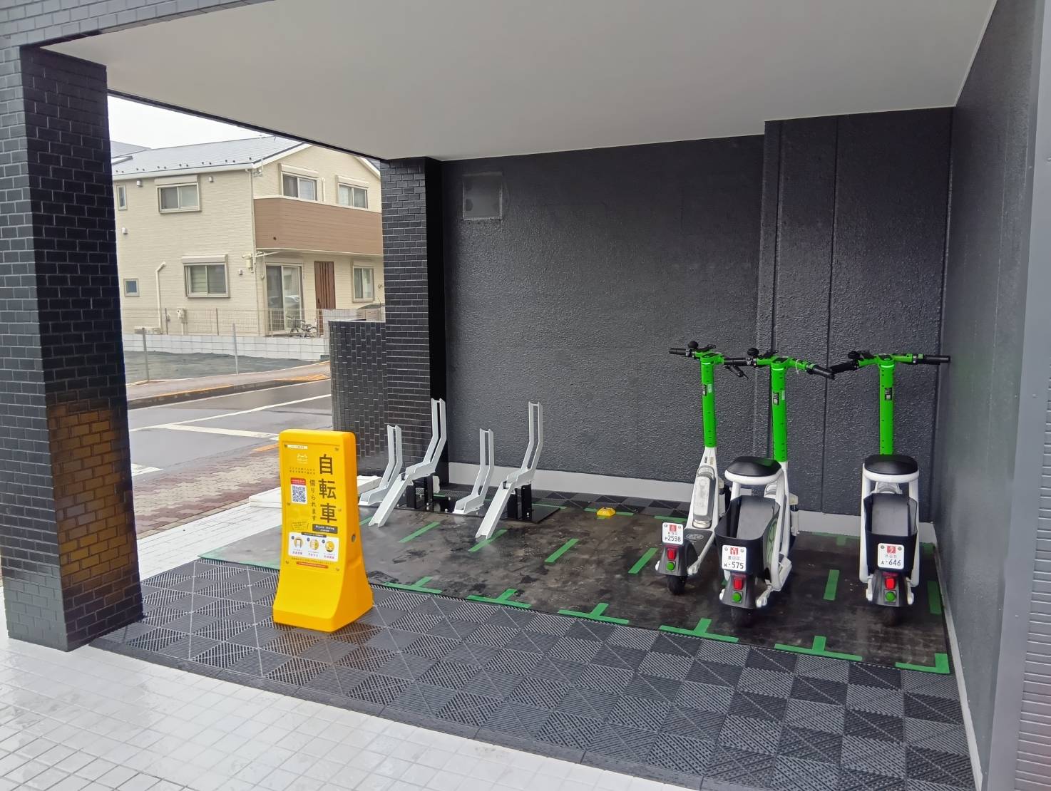 イギー久原駐車場