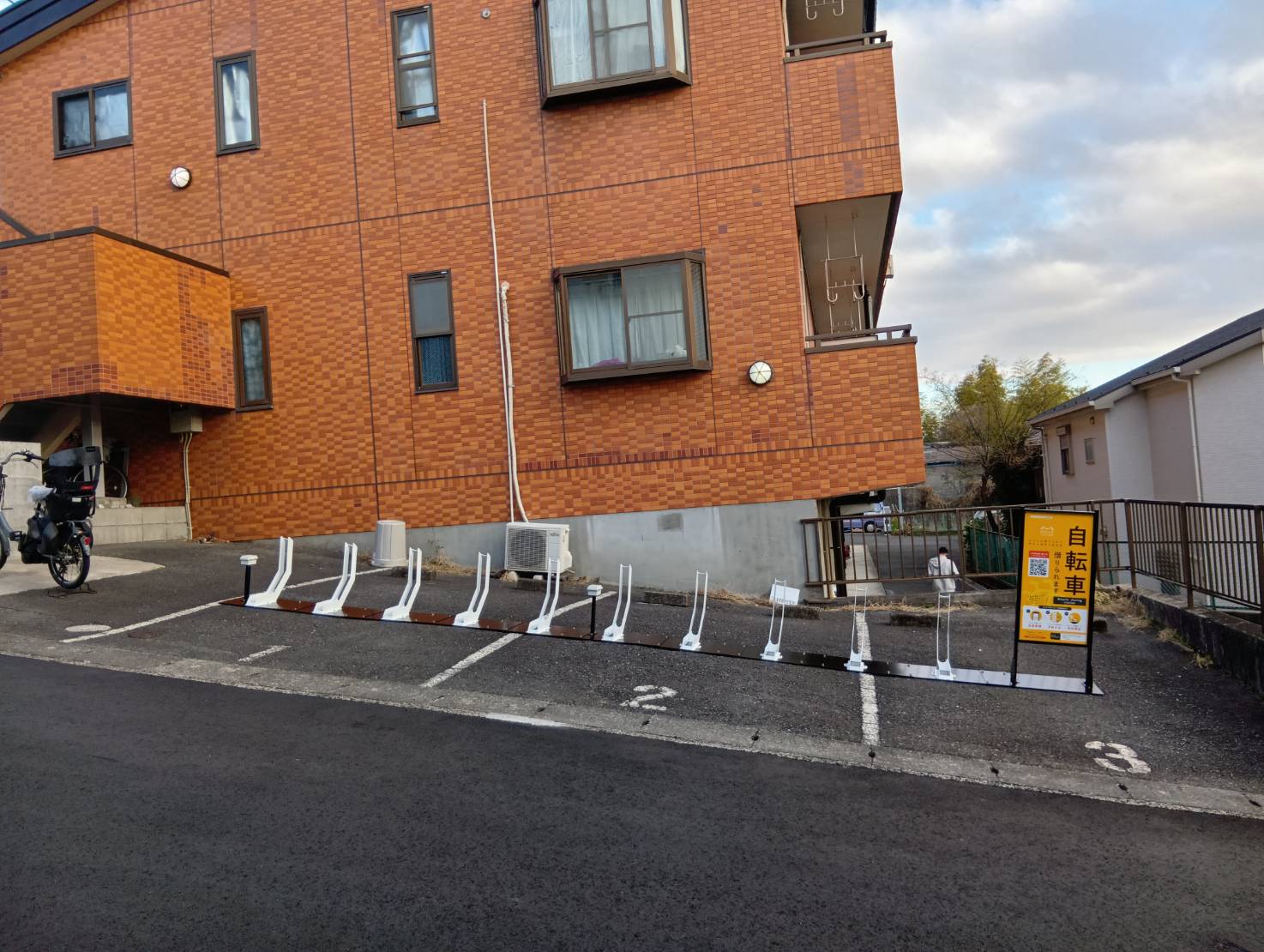 ガーデンヒル向ヶ丘駐車場