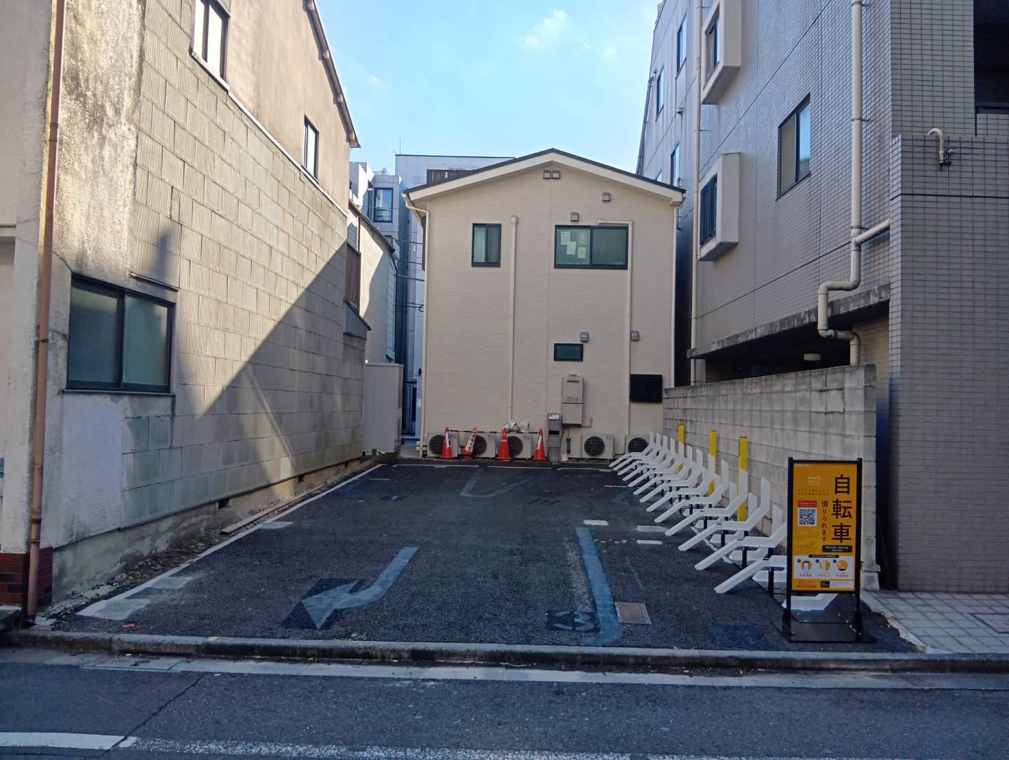 小島２丁目駐車場