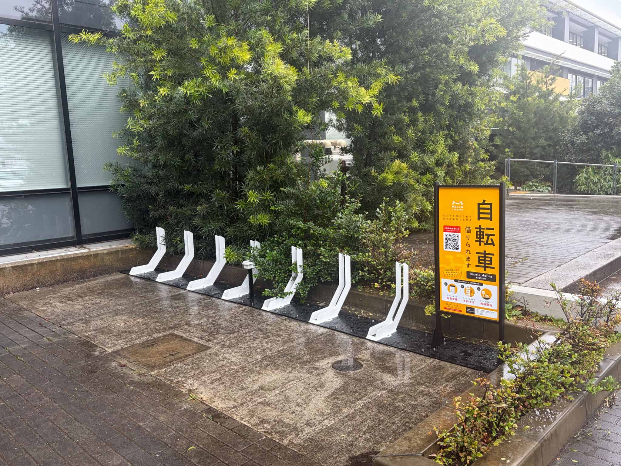 白井市役所東庁舎前駐輪場