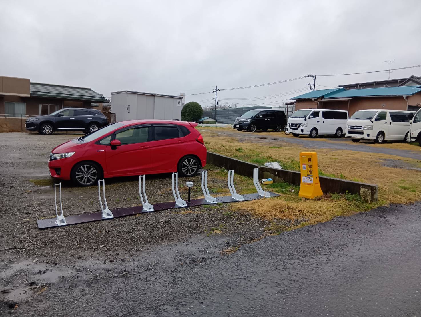 ⽻沢町⽉極駐⾞場