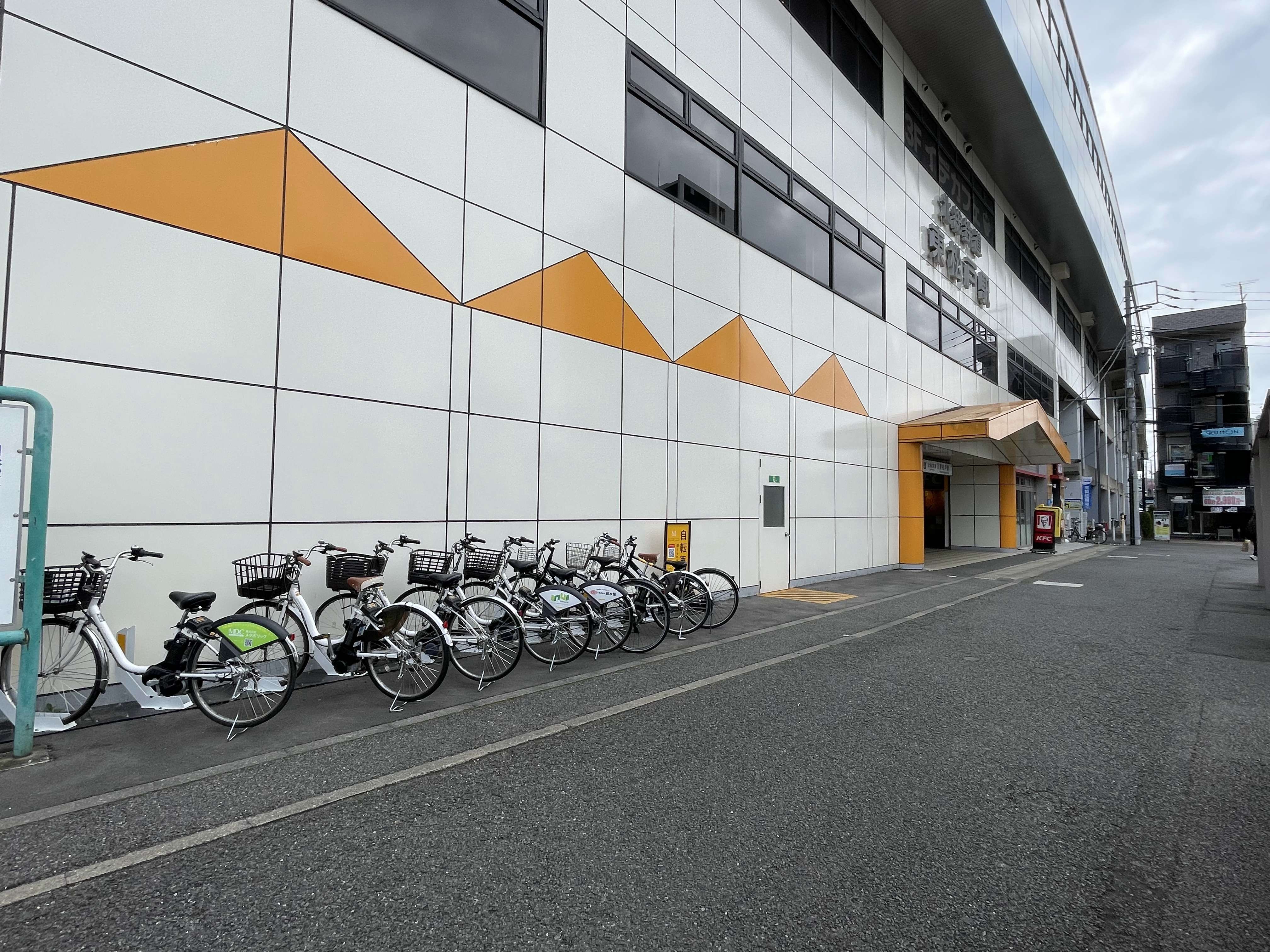 北総線東松戸駅前