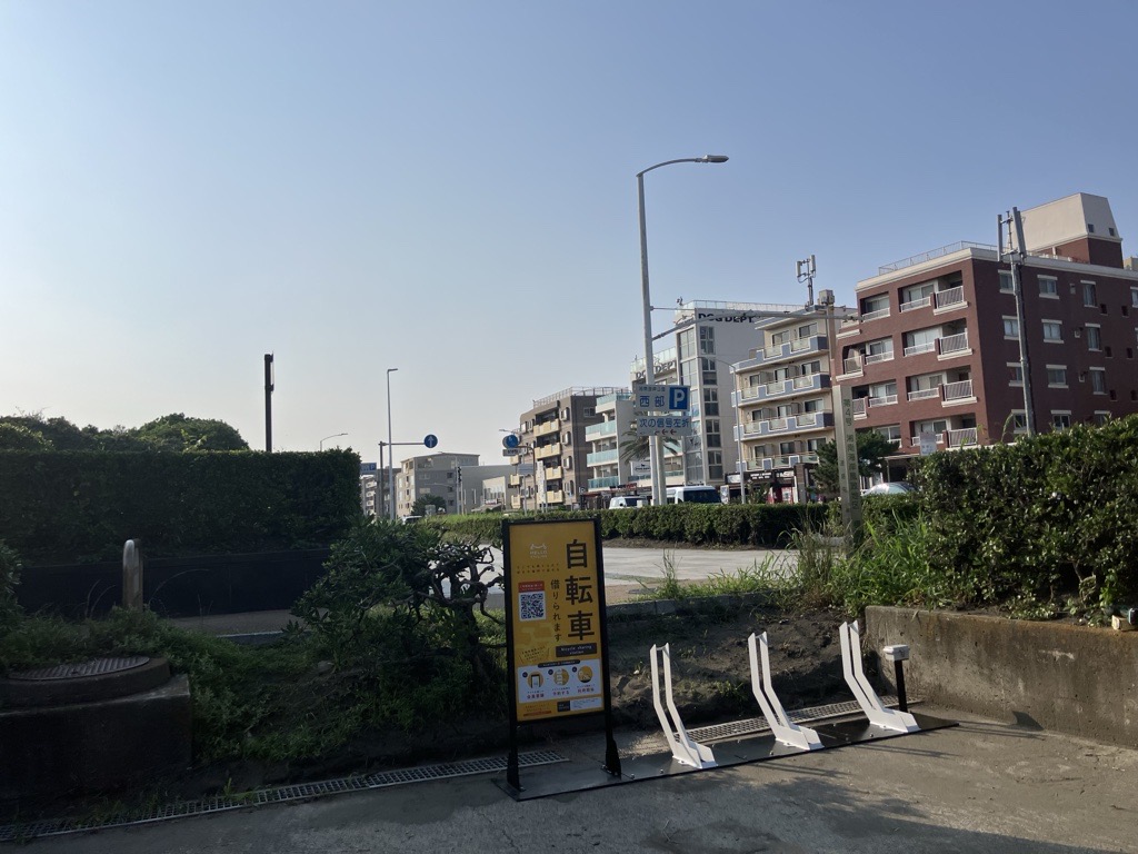 中部駐車場入口駐輪場