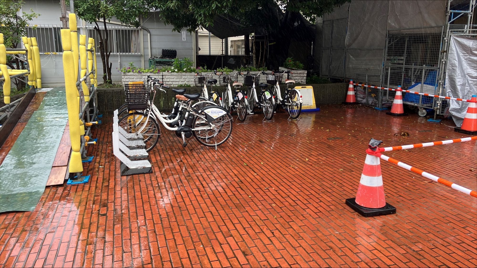 中の島グランド管理棟 (HELLO CYCLING ポート)の画像1