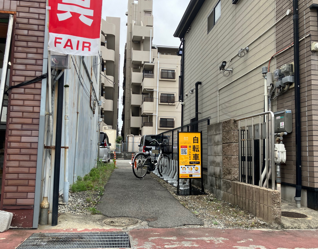 イケダビル駐車場通路