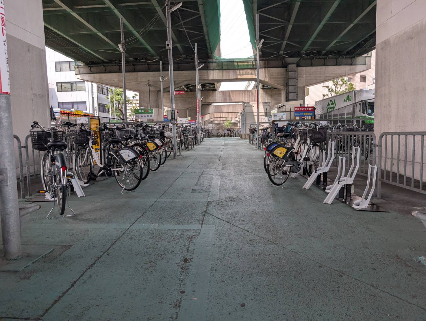 荒本駅東駐輪場